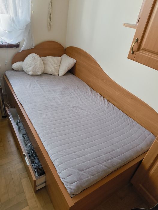 Komplet mebli do pokoju młodzieżowego