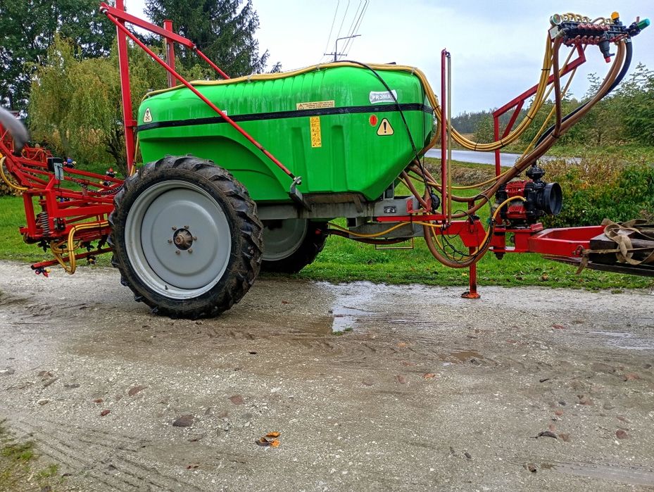 Opryskiwacz Pronar 1850l lance  15 -18m Bardzki Bury Unia krukowiak