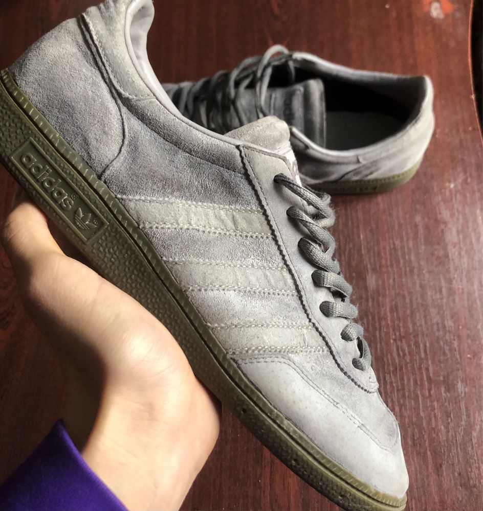 Adidas spezial (light grey)