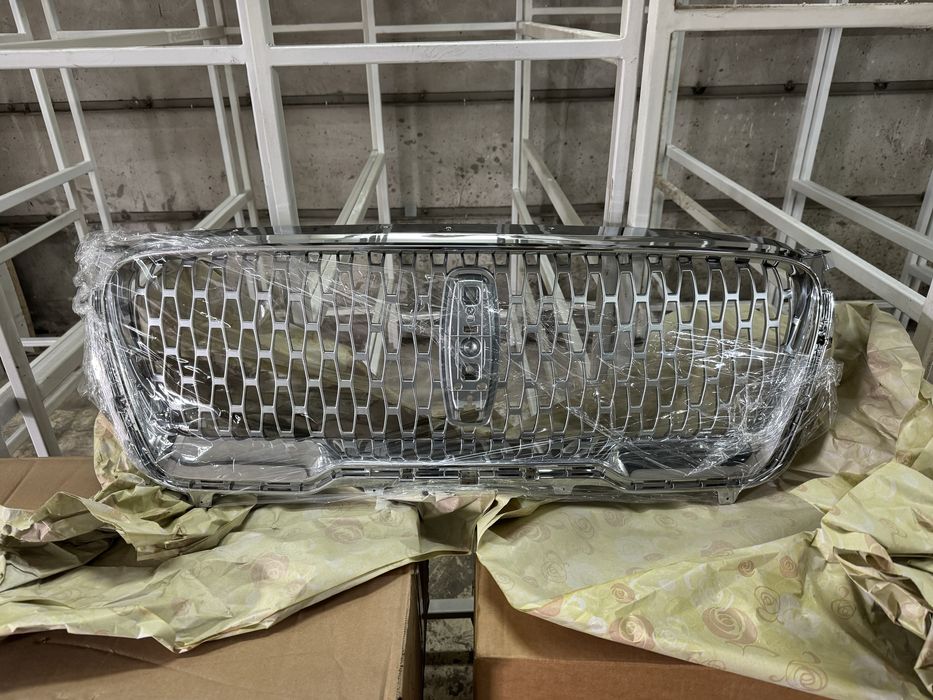 Lincoln Corsair 20-22 Решетка радиатора линкольн корсар