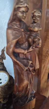 Drewniana figurka Maryi