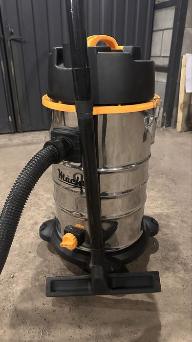 Пылесос строительный Mechtz 1530 Е