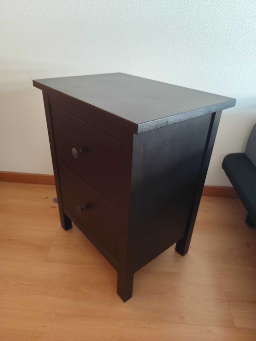 Mesa cabeceira IKEA com duas gavetas