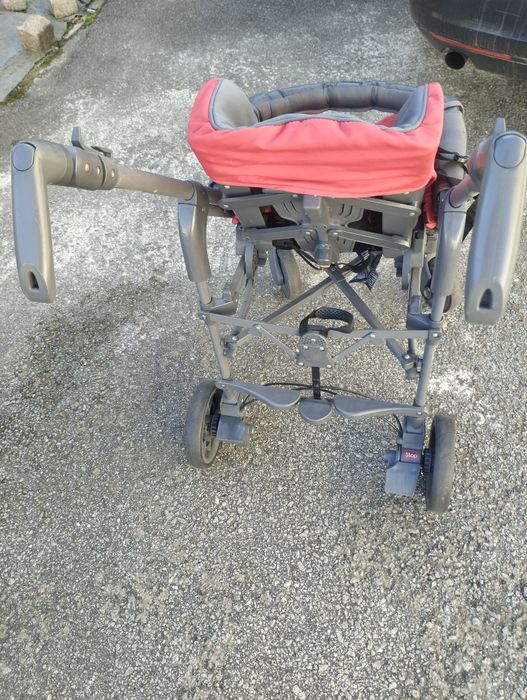 Carrinho de bebê barato