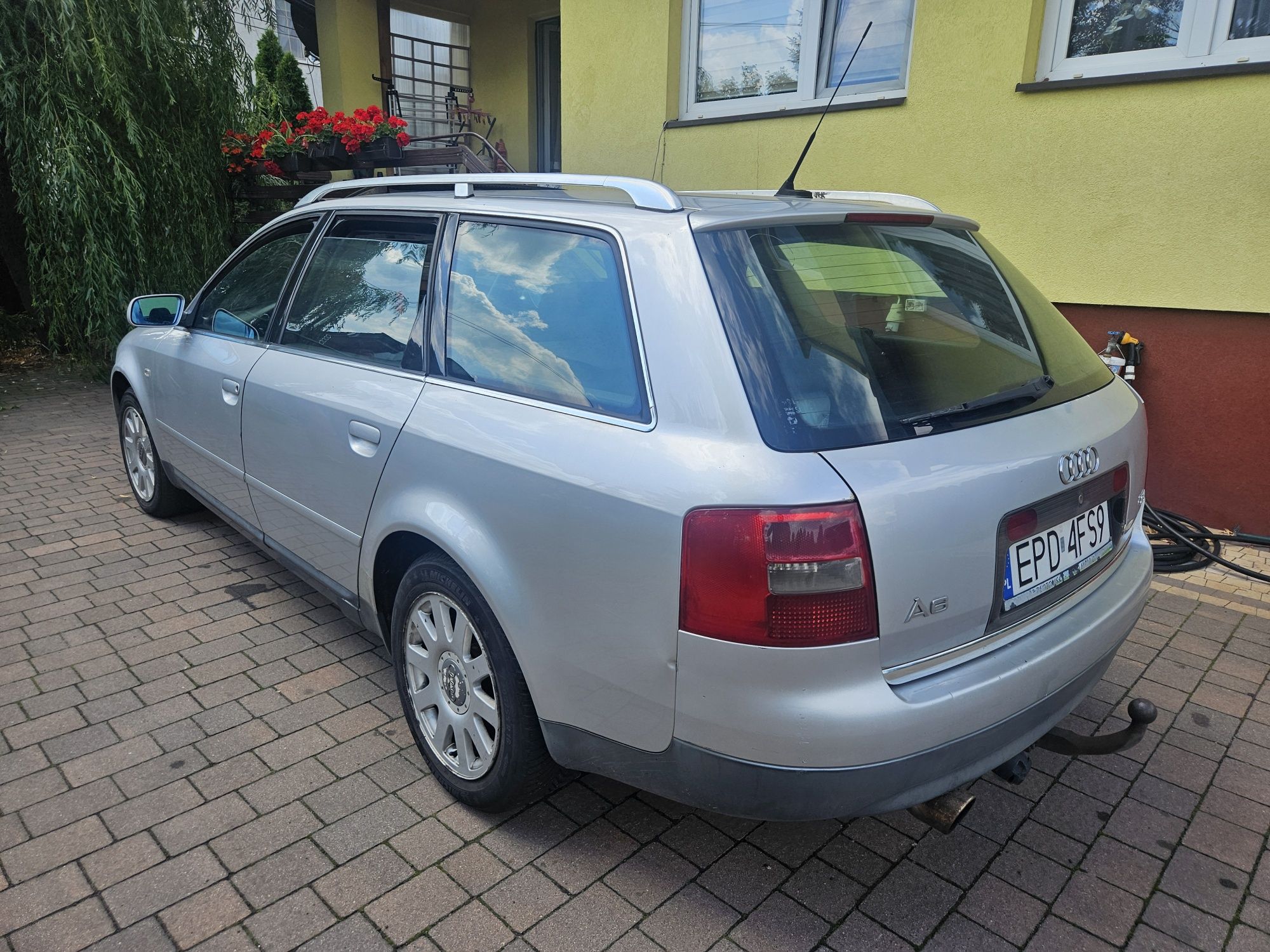 Audi a6 c5 2.4v6