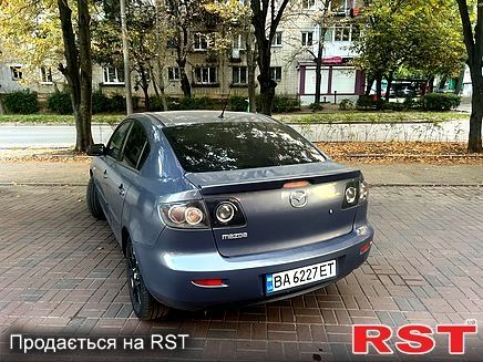 Продам автомобиль Мазда3