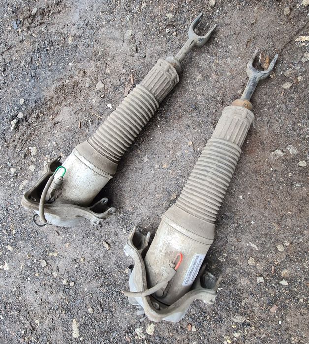 AMORTYZATOR Pneumatyczny przedni lewy przód prawy Audi A8 D3 lift 2006