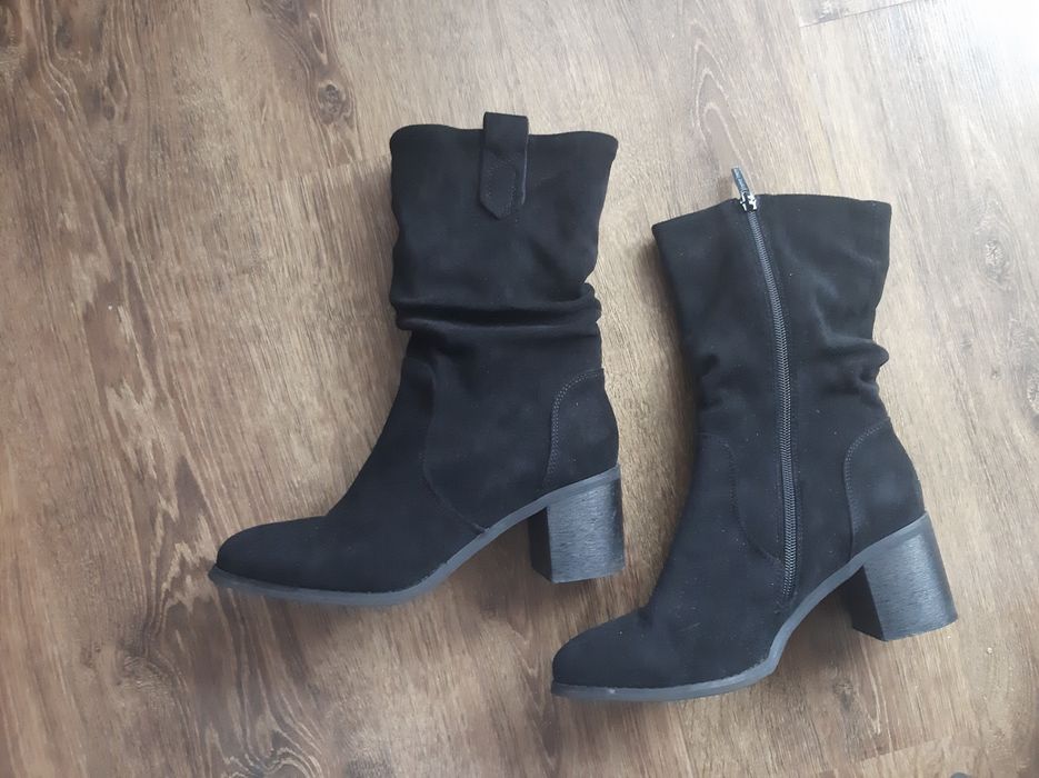 Botki, kozaki krótkie zamszowe rozm 38 czarne