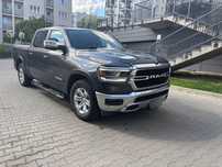 RAM 1500 RAM 1500 etorque hybryda 6 osób Laremi 4x4 idealny