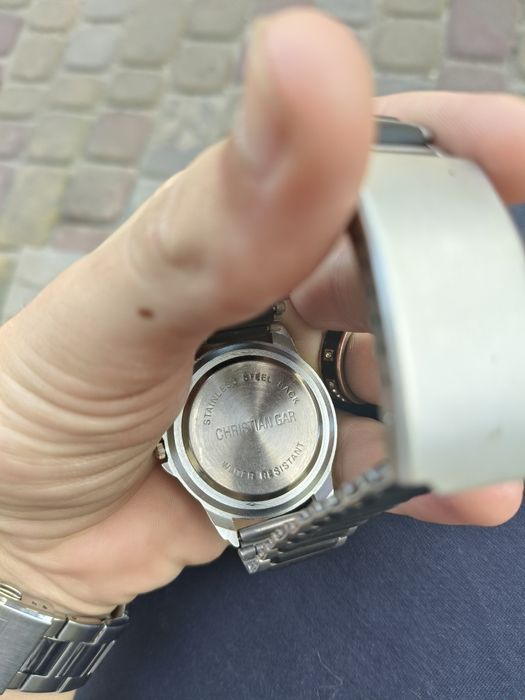 Часи Christian gar quartz