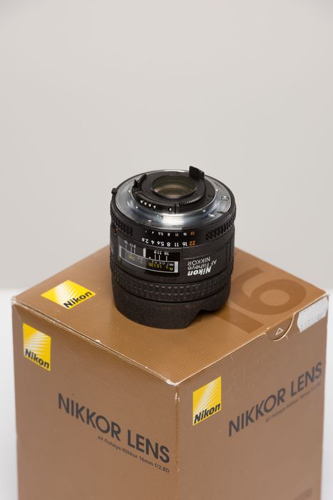 Obiektyw Nikon Nikkor AF Fisheye 16mm f/2.8D