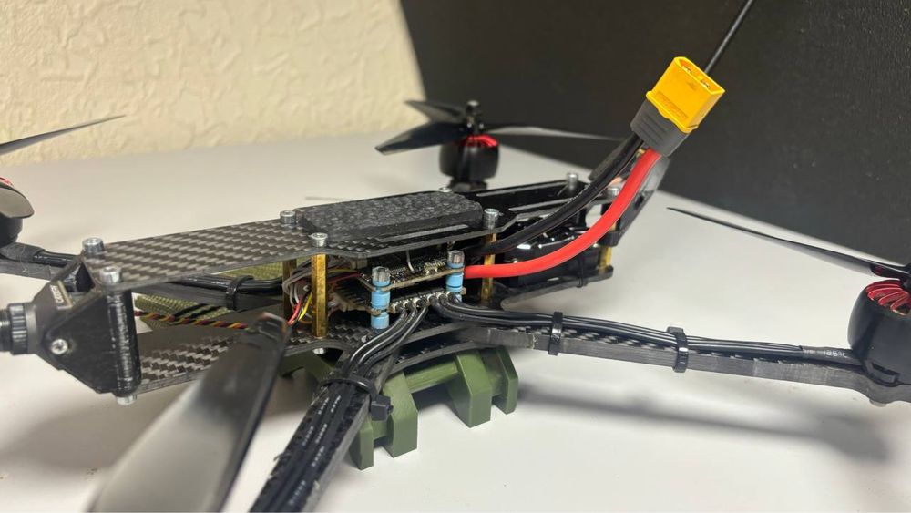 fpv дрон 8 дюймів аналог новий повністю готовий до польоту