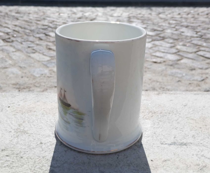 Antiga caneca grande Vista Alegre 1881 a 1921