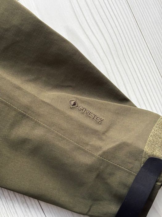 Arc'teryx LEAF Alpha Jacket