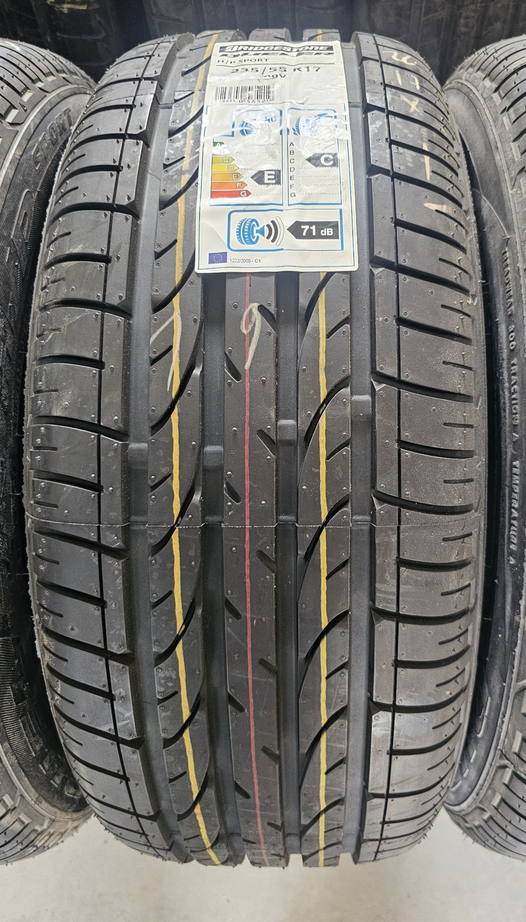 235/55R17 Bridgestone Dueler HP Sport Nowe Lato