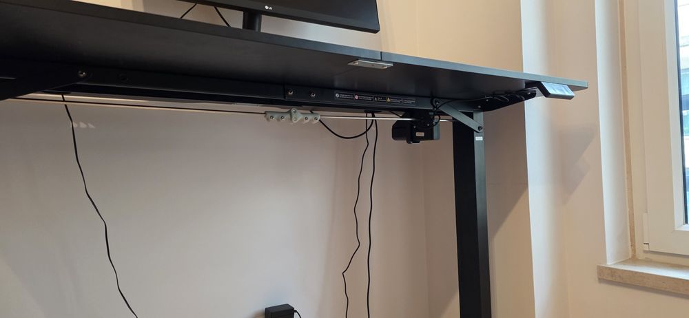 Secretárias elevatórias (conjunto ou separado)