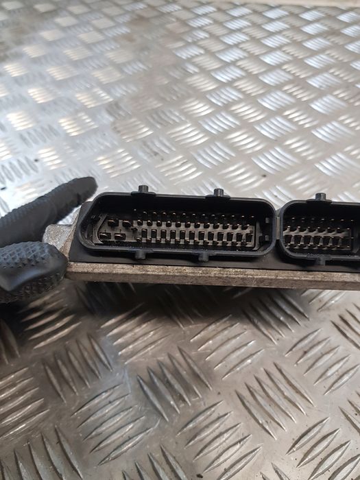 Sterownik Silnika Skoda Octavia I 1.9Tdi 038906018Bq