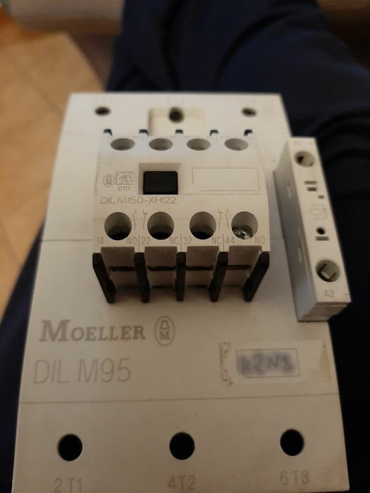 Stycznik mocy Moeller DIL M95 plus ochraniacz DIL M150