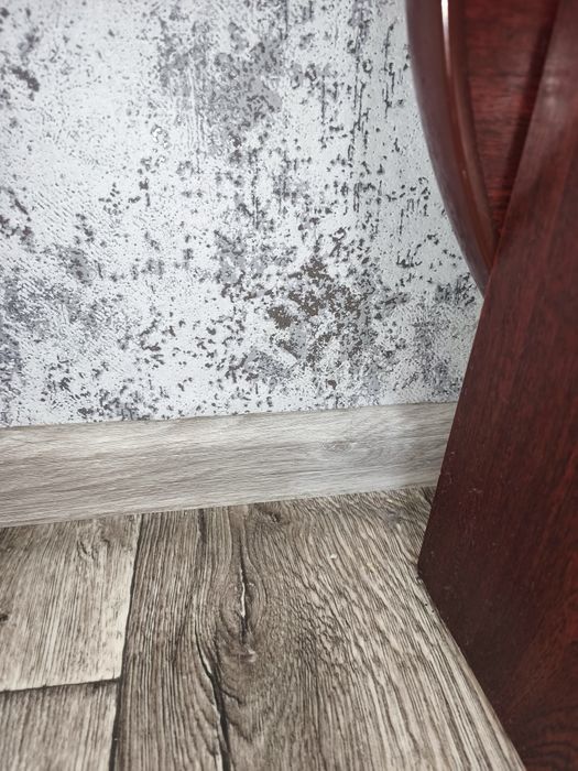 Продам плинтус новый