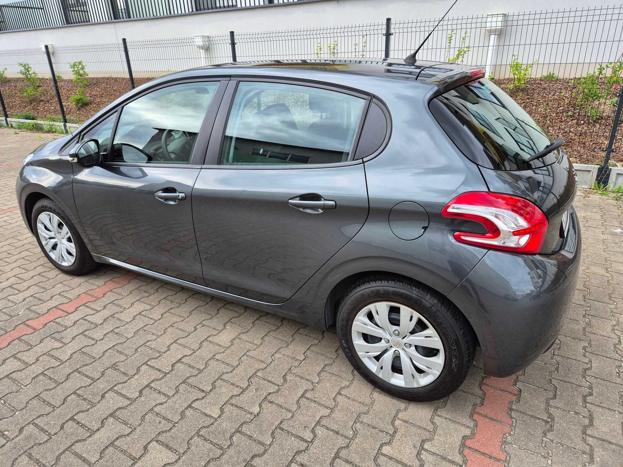 Peugeot 208, Salon Polska
2013,  115000 km,  1199 cm3, Benzyna