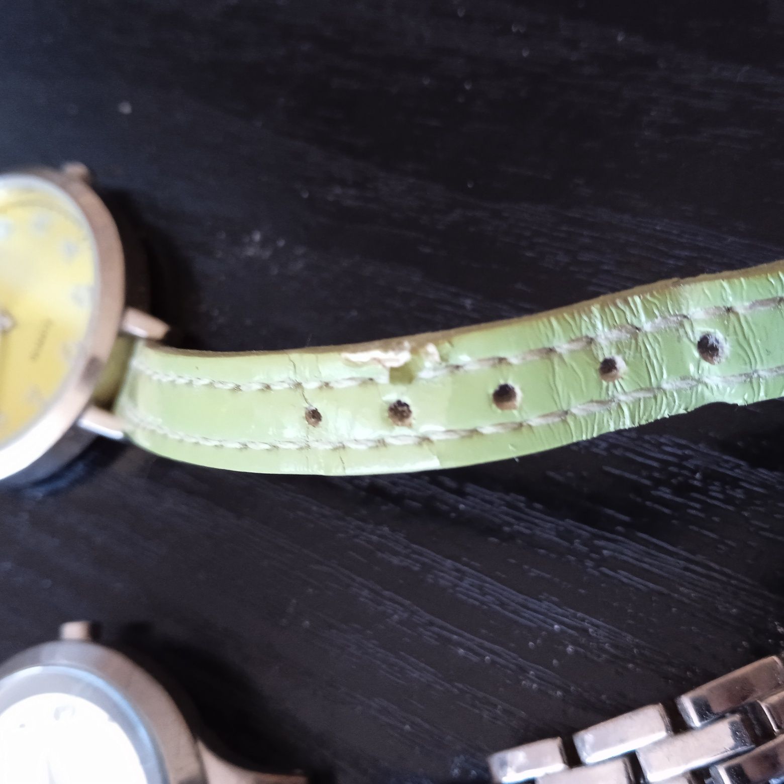 Zegarek na rękę quartz zielony