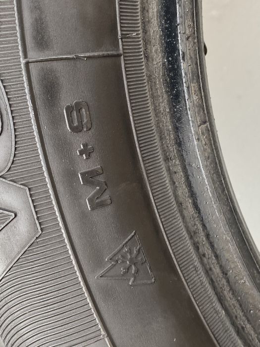 Резина ЗИМА Goodyear 205 55 16 R16