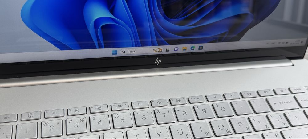 Hp Envy 16 / 120 Hz / Touch / i7 (13) / RAM 16 / RTX 4060 / 1 TB