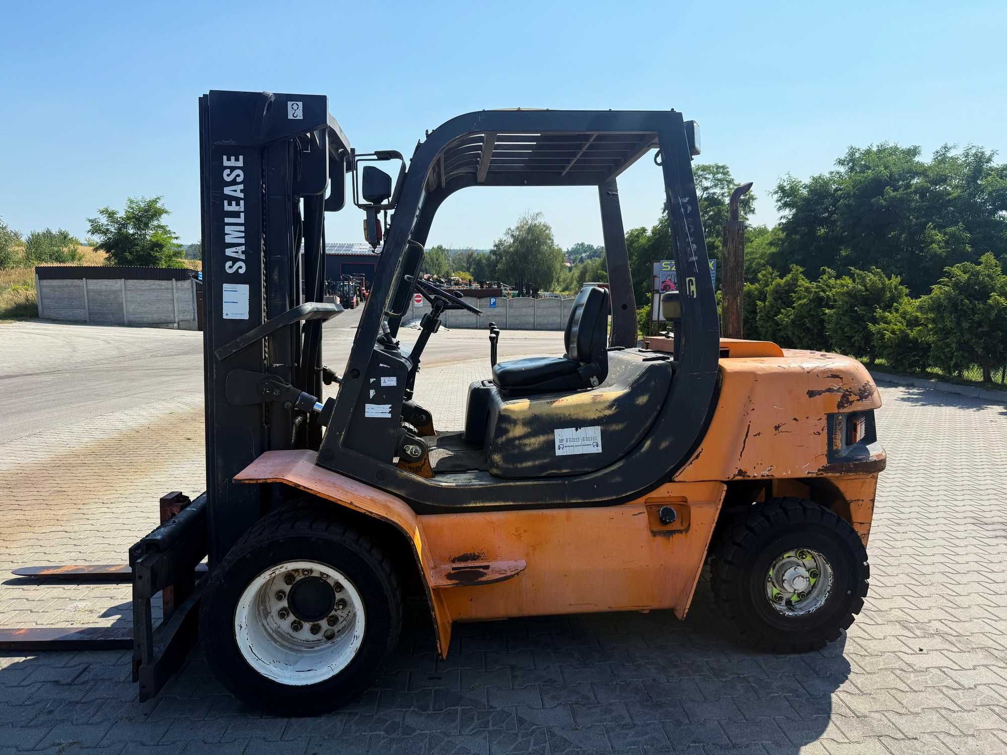 wózek widłowy terenowy SAMSUNG SF40D Triplex 4000kg PERKINS bliźniak
