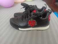 Buty love moschino
