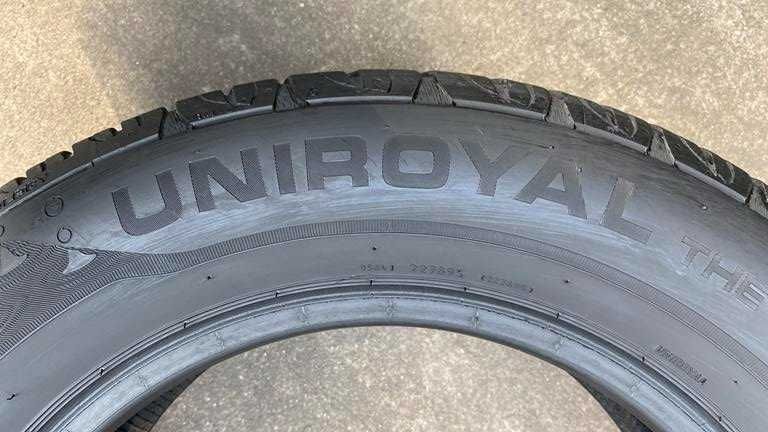 oL.8876 Opony 195/65R15 Uniroyal RainExpert 3 2szt RUDA ŚLĄSKA