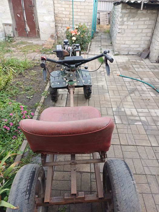 Продам мотоблок Зірка з адаптером.