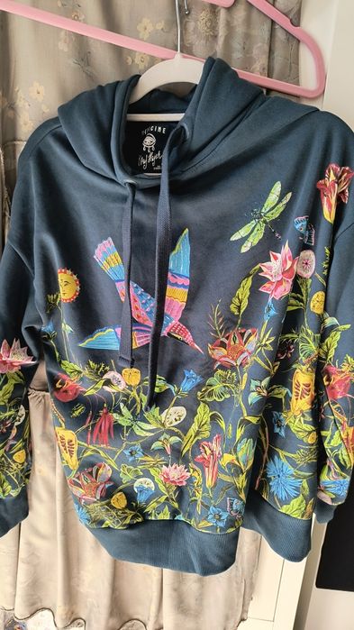 Bluza haftowana Medicine