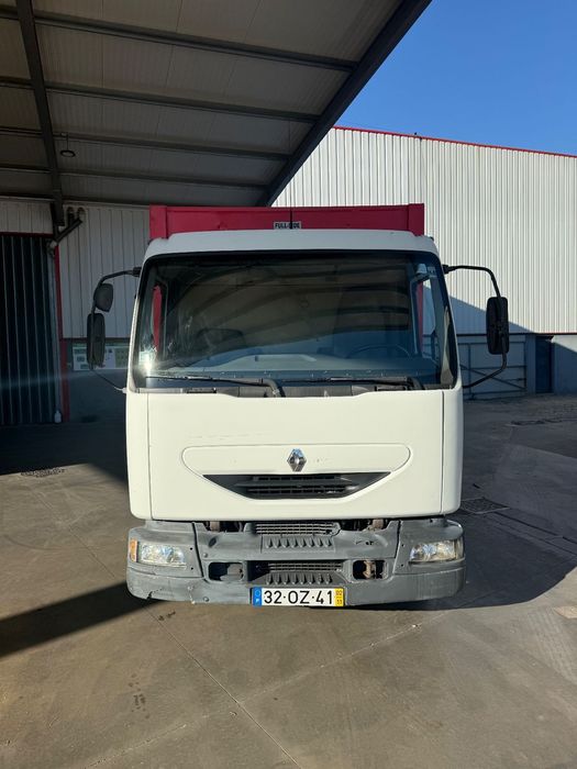 Renault Midlum
