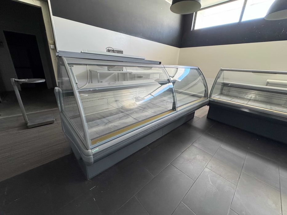 Vitrinas Refrigeradas Profissionais para Talho/Supermercado - 2,6m