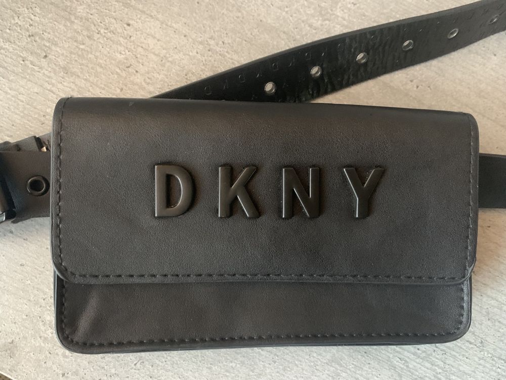 Сумка на пояс бананка DKNY