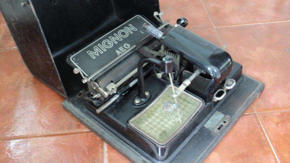 Maquina de escrever Mignon - 1904