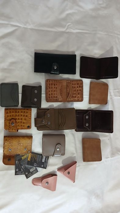 Распродажа кожаных изделий