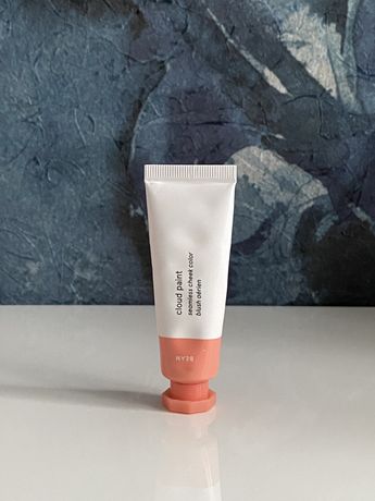 Oryginalny róż Glossier Cloud Paint Beam