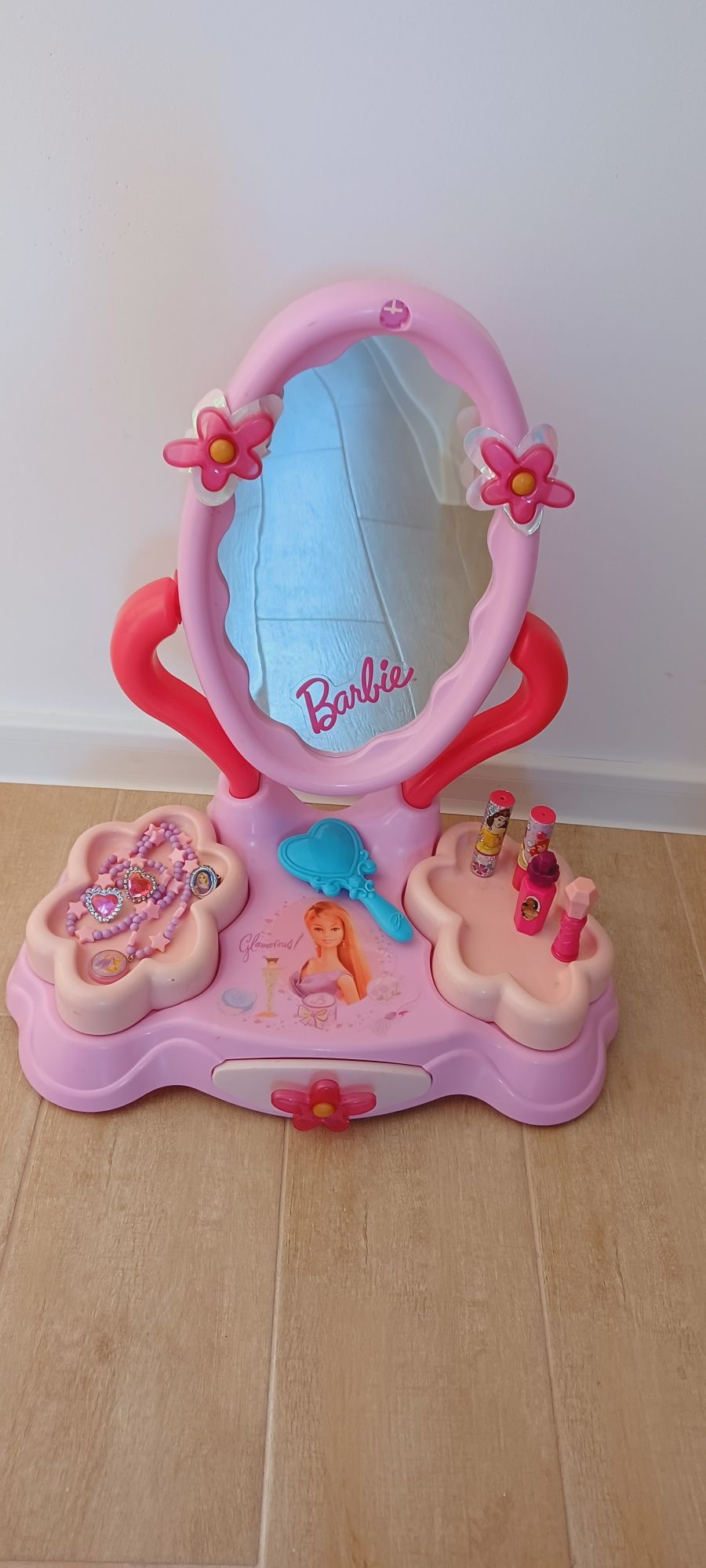 Toaletka Barbie+ akcesoria