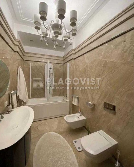 Грушевського 9-а Ціна 1 800 000 $