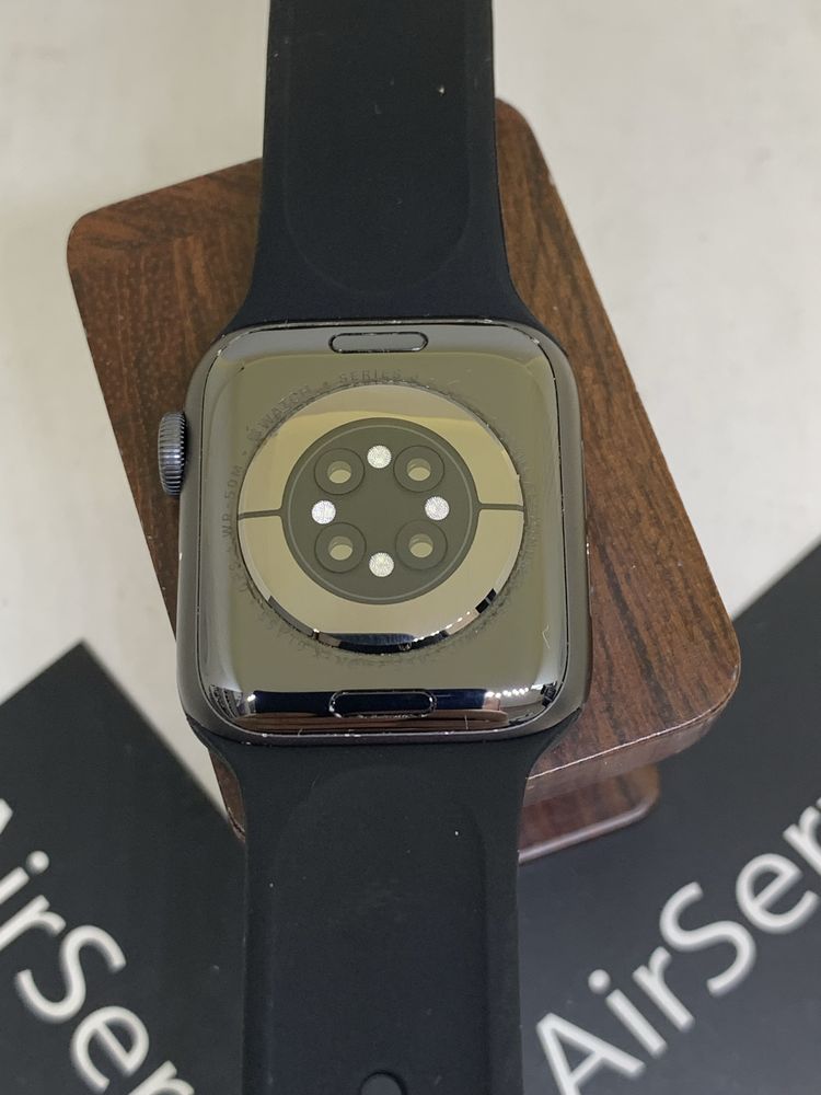 Оригінальні Apple watch series 6 40   mm