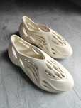 Buty adidas yezzy slide runer sand rozmiar 45.