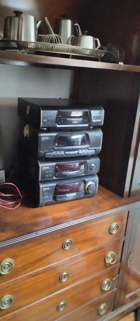 Aparelhagem Technics - 2  colunas
