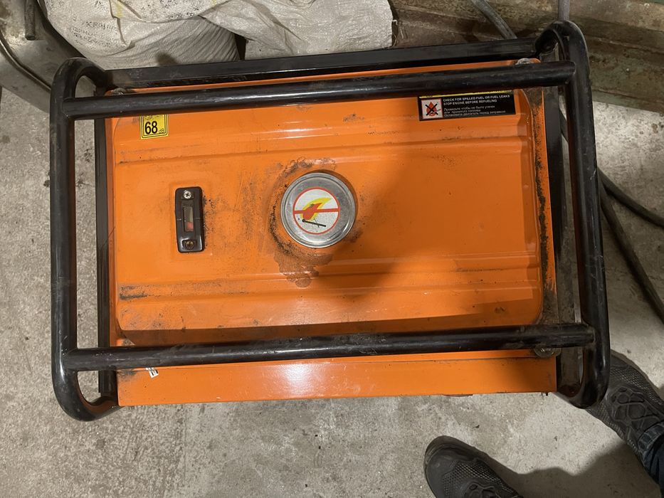 Продам генератор