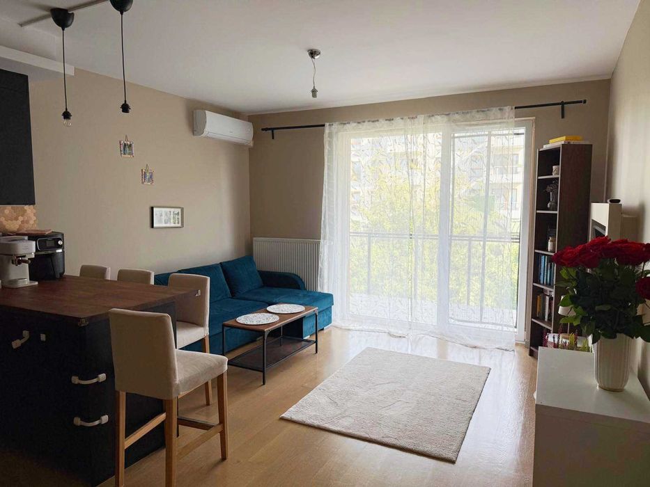 Przytulne mieszkanie 2 pokoje i balkon, 45m2, bezpośrednio, obok metra
