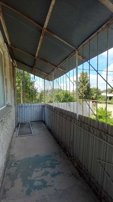 Продам дом на два входа с участком, центр село Усатово/10км от  Одессы