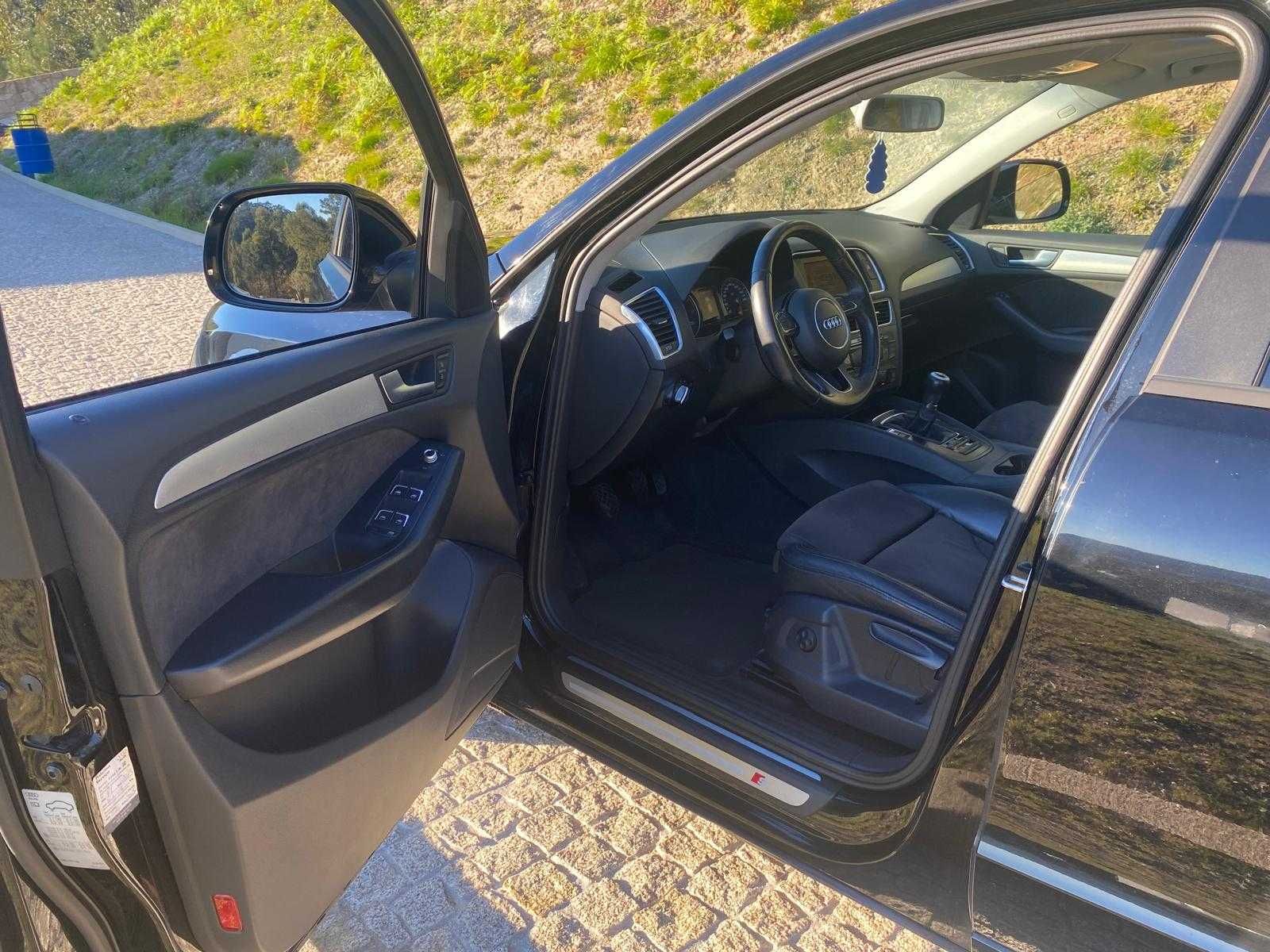 Audi Q5 2.0 TDI S-Line 150cv — Impecável e Nacional!