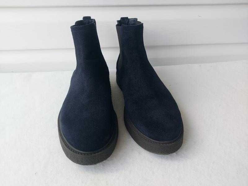 Чоловічі замшеві черевики челсі zara