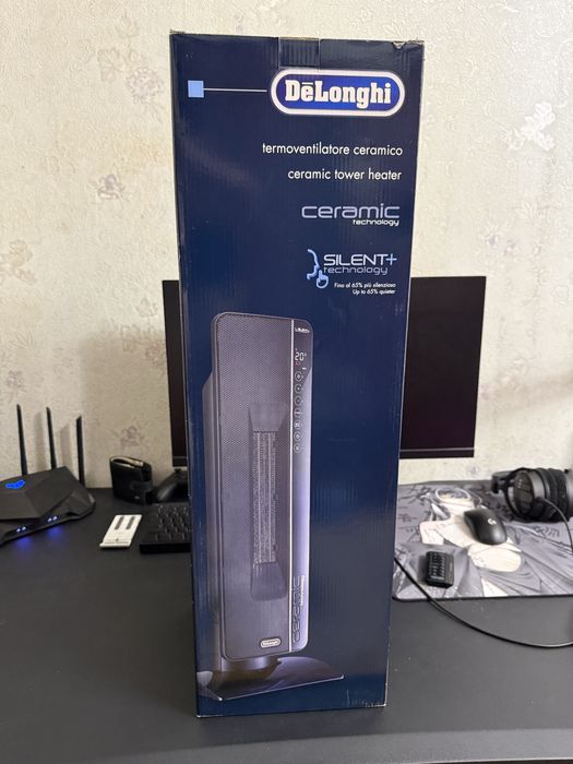 DeLonghi TCH8993ER.BC — керамічний тепловентилятор з пультом