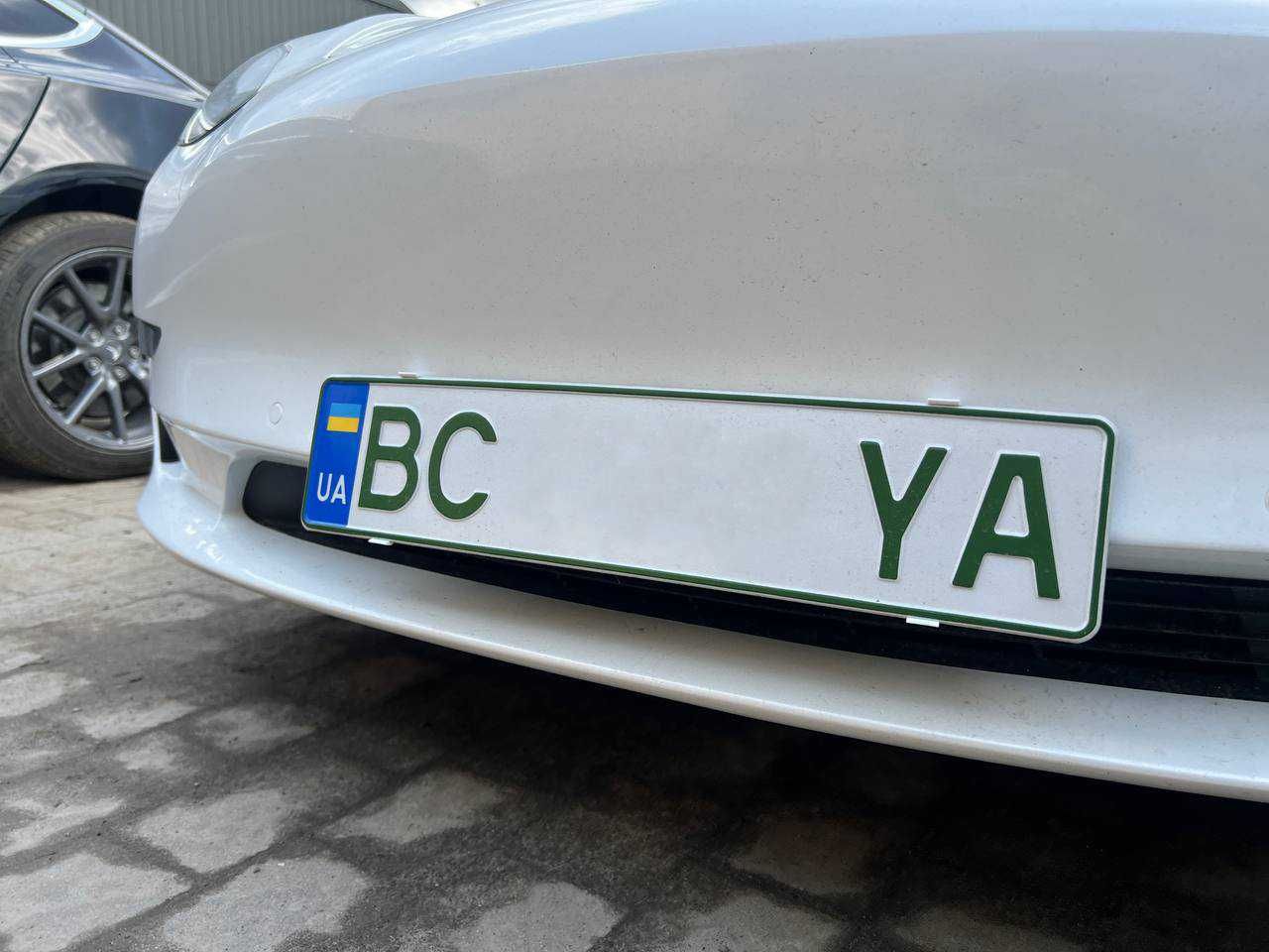 Безрамкове кріплення авто-номера V3D номерного знаку на бампер рамка